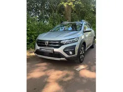 Grijs Gebruikt 2022 Dacia Sandero Comfort Hatchback | € 19.900 (Iets duurder)