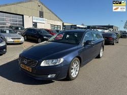 Blauw Gebruikt 2014 Volvo V70 Momentum Stationwagen | € 6.750 (Goede deal)