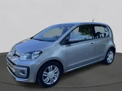 Tungsten silver Gebruikt 2018 VW up! high up! Hatchback | € 9.990 (Eerlijke prijs)