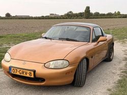 Oranje Gebruikt 1998 Mazda MX5 Cabriolet | € 3.500 (Goede deal)