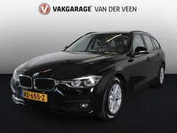 Zwart Gebruikt 2018 BMW 318 Comfort Edition Stationwagen | € 18.945 (Eerlijke prijs)