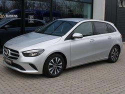 Zilver Gebruikt 2020 Mercedes B200 Business MPV | € 22.000