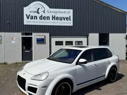 Wit, metallic lak Gebruikt 2004 Porsche Cayenne Turbo SUV | € 15.450