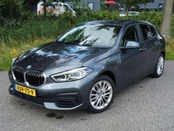 Grijs Gebruikt 2021 BMW 116 Hatchback | € 18.495 (Super prijs)