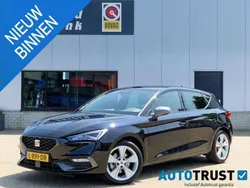 Zwart Gebruikt 2021 Seat Leon FR Hatchback | € 21.800 (Eerlijke prijs)