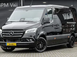 Zwart Nieuw 2024 Mercedes Sprinter Van | € 69.950