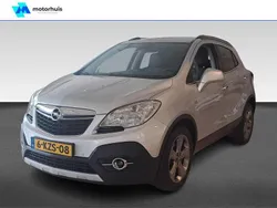 Grijs, metallic lak Gebruikt 2013 Opel Mokka Cosmo SUV | € 9.470 (Eerlijke prijs)