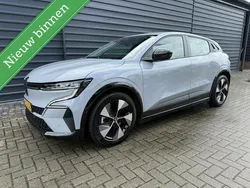 Grijs Gebruikt 2022 Renault Mégane Techno Hatchback | € 24.800 (Super prijs)