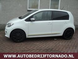 Wit Gebruikt 2016 VW up! Hatchback | € 5.699 (Eerlijke prijs)