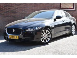 Zwart Gebruikt 2016 Jaguar XE Prestige Sedan | € 5.449
