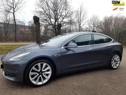 Grijs Gebruikt 2019 Tesla Model 3 Long Range Sedan | € 15.999 (Eerlijke prijs)
