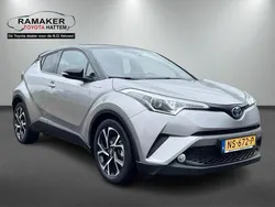 Grijs Gebruikt 2017 Toyota C-HR SUV | € 21.901 (Eerlijke prijs)