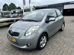 Grijs Gebruikt 2009 Toyota Yaris Luna Hatchback | € 4.495 (Eerlijke prijs)