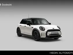Wit Gebruikt 2024 Mini Cooper Premium Plus Hatchback | € 31.895 (Goede deal)