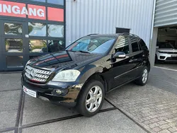 Zwart Gebruikt 2006 Mercedes ML500 SUV | € 9.950 (Eerlijke prijs)