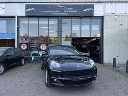 Zwart Gebruikt 2017 Porsche Macan SUV | € 34.975 (Eerlijke prijs)