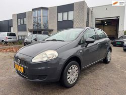 Grijs (metallic) Gebruikt 2008 Fiat Grande Punto Hatchback | € 2.350 (Goede deal)