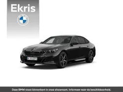 Zwart, metallic lak Nieuw 2025 BMW i5 M Sport Sedan | € 88.250