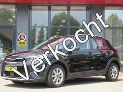 Zwart Gebruikt 2022 Kia Stonic SUV | € 16.900 (Goede deal)