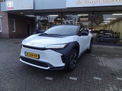 Wit Gebruikt 2022 Toyota bZ4X Premium SUV | € 39.900 (Iets duurder)