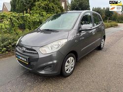 Grijs Gebruikt 2013 Hyundai i10 Hatchback | € 2.650 (Eerlijke prijs)
