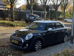 Gebruikt 2015 Mini Cooper Business Hatchback | € 6.999 (Goede deal)
