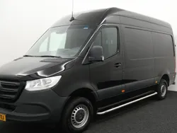 Zwart Gebruikt 2024 Mercedes Sprinter Van | € 42.950 (Eerlijke prijs)