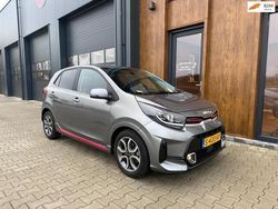 Grijs, metallic lak Gebruikt 2023 Kia Picanto GT-Line Hatchback | € 15.990 (Eerlijke prijs)