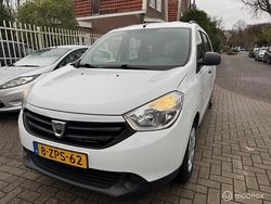 Wit Gebruikt 2015 Dacia Lodgy MPV | € 4.750 (Eerlijke prijs)