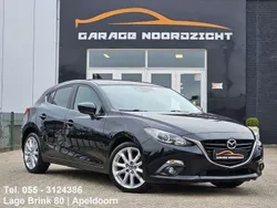 Zwart, metallic lak Gebruikt 2016 Mazda 3 Hatchback | € 13.495 (Goede deal)