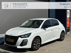 Wit Nieuw 2025 Peugeot 208 Style Hatchback | € 22.950 (Iets duurder)