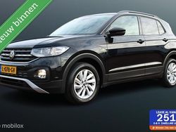 Zwart (metallic) Gebruikt 2021 VW T-Cross Life SUV | € 18.795 (Eerlijke prijs)
