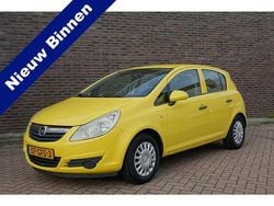 Geel Gebruikt 2008 Opel Corsa Essentia Hatchback | € 950 (Goede deal)