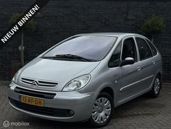 Grijs Gebruikt 2005 Citroën Xsara Picasso MPV | € 795 (Eerlijke prijs)