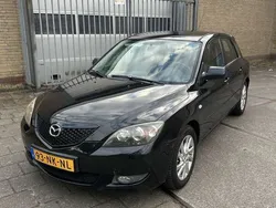 Zwart Gebruikt 2003 Mazda 3 Touring Hatchback | € 1.400