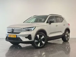 Grijs, metallic lak Gebruikt 2025 Volvo XC40 Plus SUV | € 43.900 (Eerlijke prijs)