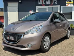 Grijs Gebruikt 2015 Peugeot 208 Style Hatchback | € 6.744 (Eerlijke prijs)