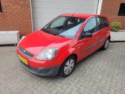 Rood Gebruikt 2007 Ford Fiesta Cool & Sound Edition Hatchback | € 1.290 (Goede deal)