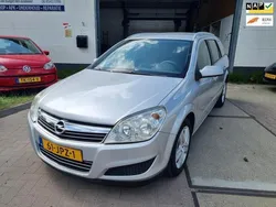 Grijs Gebruikt 2009 Opel Astra Cosmo Stationwagen | € 2.150 (Eerlijke prijs)