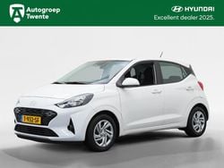 Wit Gebruikt 2023 Hyundai i10 Comfort Hatchback | € 15.590 (Eerlijke prijs)