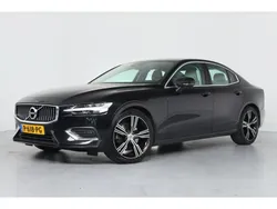Zwart Gebruikt 2022 Volvo S60 Inscription Sedan | € 29.900 (Goede deal)