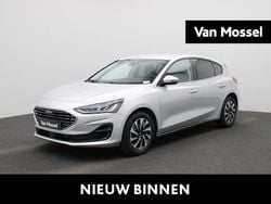 Grijs Gebruikt 2023 Ford Focus Titanium Hatchback | € 17.900 (Super prijs)