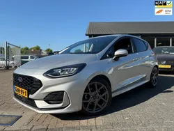 Grijs Gebruikt 2022 Ford Fiesta ST-Line Hatchback | € 18.950 (Eerlijke prijs)