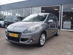 Grijs Gebruikt 2011 Renault Scénic III MPV | € 2.750 (Eerlijke prijs)