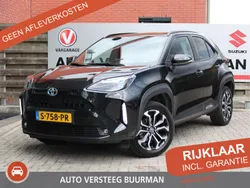 Zwart Gebruikt 2023 Toyota Yaris Cross SUV | € 27.950 (Eerlijke prijs)
