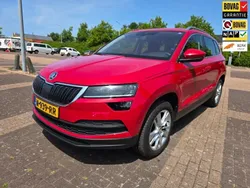 Rood Gebruikt 2022 Skoda Karoq Business Line SUV | € 25.495 (Goede deal)