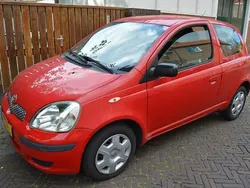 Rood Gebruikt 2004 Toyota Yaris Hatchback | € 999 (Super prijs)
