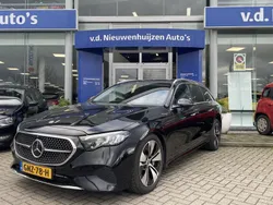Zwart Gebruikt 2023 Mercedes E300 Luxury Stationwagen | € 55.450 (Duur)