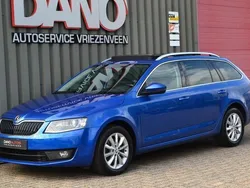 Blauw Gebruikt 2016 Skoda Octavia Stationwagen | € 8.495 (Goede deal)