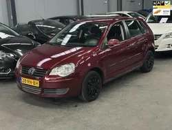 Rood Gebruikt 2005 VW Polo Comfortline Hatchback | € 2.499 (Eerlijke prijs)